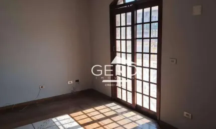 Casa para venda em Jardim Das Flores de 221.00m² com 3 Quartos, 1 Suite e 3 Garagens