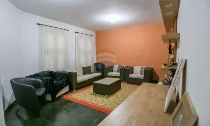 Casa para venda em Jardim São Guilherme de 195.00m² com 3 Quartos e 1 Suite