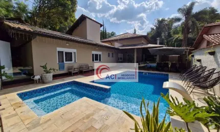 Casa de Condomínio para venda em Vila Verde de 244.00m² com 4 Quartos, 4 Suites e 4 Garagens