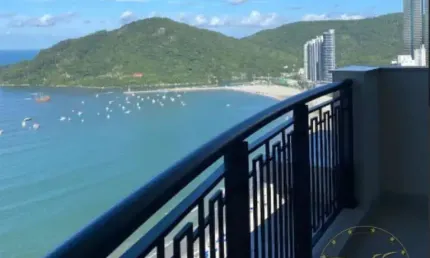 Apartamento para venda em Centro de 230.00m² com 5 Quartos, 5 Suites e 5 Garagens