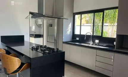 Sobrado para venda e aluguel em Fazenda Rodeio de 215.00m² com 3 Quartos, 3 Suites e 4 Garagens