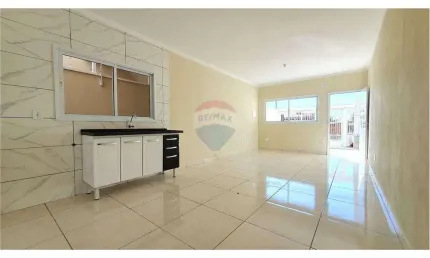 Casa para alugar em Jardim Amanda I de 95.00m² com 2 Quartos e 1 Garagem