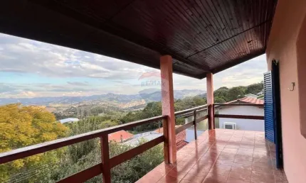 Casa para venda em Águas de Lindóia de 190.00m² com 3 Quartos e 1 Suite