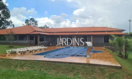 Chácara para venda em Chácara Picolo de 398.00m² com 3 Quartos, 3 Suites e 20 Garagens