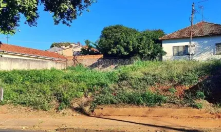 Terreno à venda na Rua Gaspar Abrita, Vila Ferroviária, Araraquara