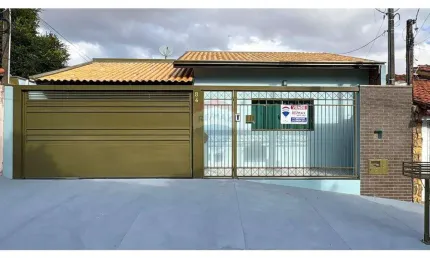 Casa para venda em Jardim Planalto de 220.00m² com 3 Quartos, 1 Suite e 2 Garagens