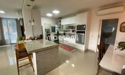 Casa para venda em Independência de 184.00m² com 3 Quartos, 2 Suites e 2 Garagens