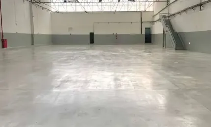 Galpão / Depósito / Armazém para alugar em Jardim Califórnia de 1179.00m² com 2 Garagens