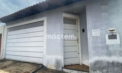 Casa para venda em Parque Dos Flamboyans de 70.00m² com 2 Quartos, 1 Suite e 2 Garagens