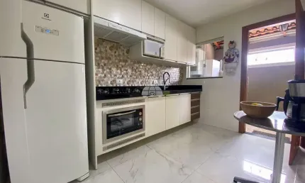 Sobrado para venda em cruzeiro de 208.00m² com 3 quartos, 1 suite e 3 garagens