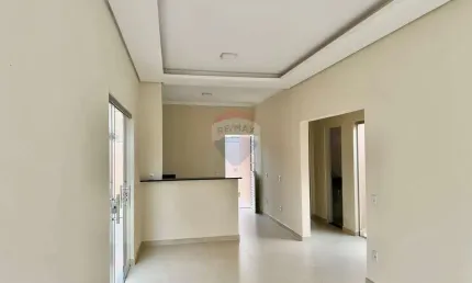 Casa para venda em Jardim Ângelo Jurca de 73.00m² com 2 Quartos, 1 Suite e 2 Garagens