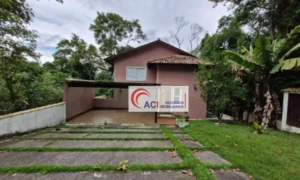 Casa de Condomínio para venda em Vila Verde de 220.00m² com 3 Quartos, 3 Suites e 6 Garagens