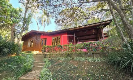 Casa de Condomínio para venda em Granja Viana de 200.00m² com 3 Quartos, 3 Suites e 2 Garagens