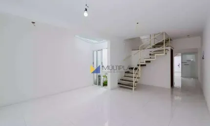 Sobrado para venda em Jardim Adriana de 127.00m² com 3 Quartos, 1 Suite e 4 Garagens