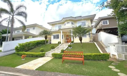 Casa de Condomínio para venda e aluguel em Golf Gardens de 343.00m² com 4 Quartos, 4 Suites e 4 Garagens