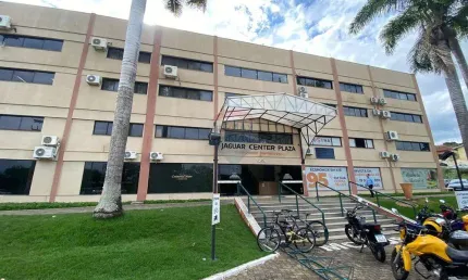 Sala comercial para venda em centro de 57.00m² com 1 garagem