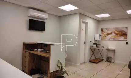 Sala Comercial para venda e aluguel em The Square Granja Viana de 66.00m² com 2 Garagens
