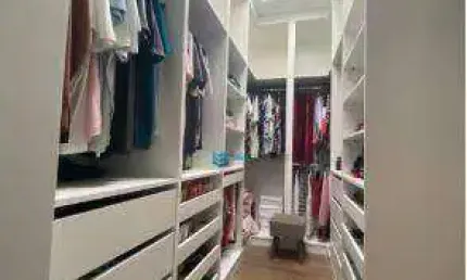 Casa de Condomínio para venda e aluguel em Parque Campolim de 230.00m² com 3 Quartos, 3 Suites e 4 Garagens