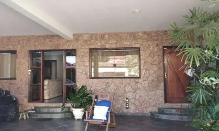 Casa para venda em Jardim Iguatemi de 269.00m² com 4 Quartos, 1 Suite e 5 Garagens