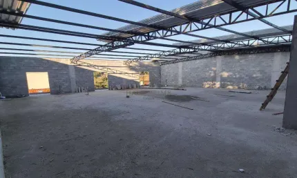 Loja para alugar em Água Espraiada (caucaia Do Alto) de 300.00m² com 1 Garagem
