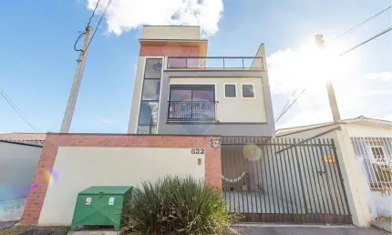Sobrado para alugar em Xaxim de 202.19m² com 3 Quartos, 1 Suite e 2 Garagens