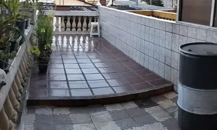 Sobrado para venda em Interlagos de 120.00m² com 2 Quartos e 1 Garagem