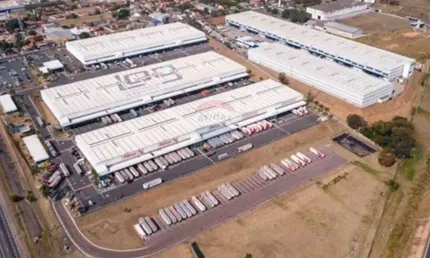 Galpão / Depósito / Armazém para alugar em Jardim Santa Esmeralda de 4123.26m²
