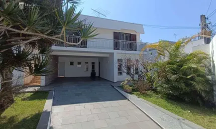 Casa para venda em Mogi Moderno de 200.00m² com 3 Quartos, 1 Suite e 4 Garagens