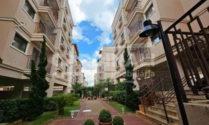 Apartamento para venda em Pinheirinho de 65.00m² com 3 Quartos, 1 Suite e 2 Garagens
