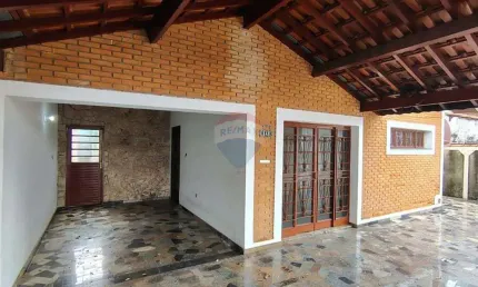 Casa para alugar em Parque Residencial Francisco Lopes Iglesia de 132.19m² com 3 Quartos, 1 Suite e 2 Garagens