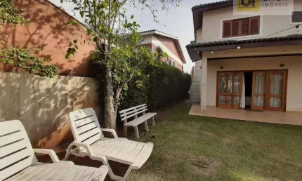 Casa de Condomínio para alugar em Aldeia Da Serra de 245.00m² com 3 Quartos, 1 Suite e 2 Garagens
