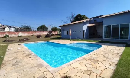 Chácara para alugar em Chácaras de Recreio Ingá de 5073.90m² com 5 Quartos, 4 Suites e 4 Garagens