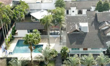 Casa para venda em Arujázinho I, Ii E Iii de 779.00m² com 4 Quartos, 3 Suites e 13 Garagens