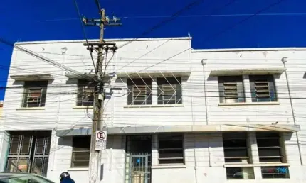 Prédio comercial para venda em centro de 1500.00m² com 1 garagem