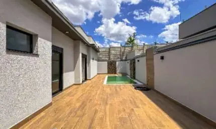 Casa para venda em Jardins Di Roma de 300.00m² com 3 Quartos, 3 Suites e 2 Garagens