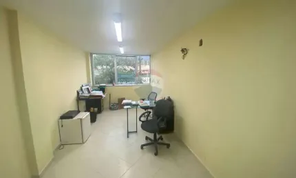 Sala Comercial para venda em Recreio Dos Bandeirantes de 29.00m² com 1 Garagem