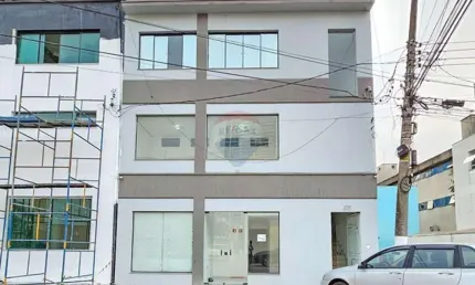 Prédio Comercial para alugar em Green Valley Alphaville de 292.00m² com 2 Garagens