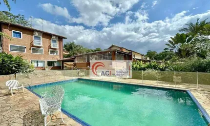 Casa de Condomínio para venda e aluguel em Parque Dom Henrique de 650.00m² com 5 Quartos, 5 Suites e 6 Garagens