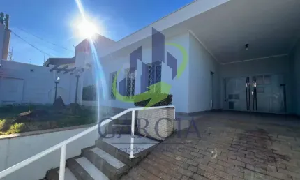 Casa para alugar em Parque Residencial Cambuí de 300.00m² com 3 Quartos, 1 Suite e 3 Garagens