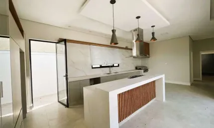Casa para venda em Além Ponte de 250.00m² com 3 Quartos, 3 Suites e 4 Garagens