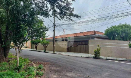 Casa para venda em jardim cardinalli de 189.00m² com 3 quartos, 1 suite e 3 garagens