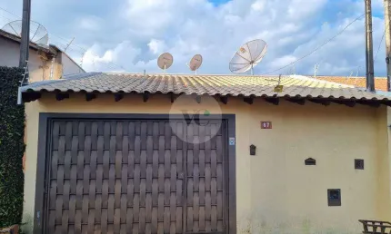 Casa para venda em residencial astolpho luiz do prado de 115.00m² com 2 quartos, 1 suite e 2 garagens
