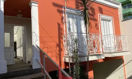 Casa para venda em centro de 400.00m² com 3 quartos, 3 suites e 10 garagens