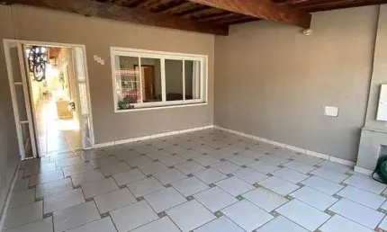 Casa para venda em jd. são lourenço de 100.00m² com 2 quartos e 2 garagens