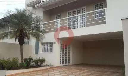 Casa de Condomínio para venda em Lenheiro de 284.00m² com 4 Quartos, 2 Suites e 4 Garagens