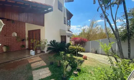 Casa de Condomínio para alugar em Sítio Recreio Dos Cafezais de 670.00m² com 3 Quartos, 3 Suites e 3 Garagens