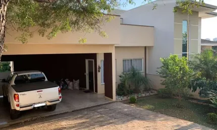 Casa de Condomínio para venda em Jardim Pinheiros de 255.00m² com 3 Quartos, 3 Suites e 4 Garagens