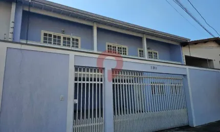 Sobrado para alugar em Ortizes de 240.00m² com 3 Quartos, 1 Suite e 5 Garagens