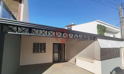 Casa de Condomínio para alugar em Lenheiro de 60.00m² com 2 Quartos e 2 Garagens