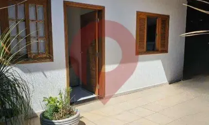 Casa para venda em Bosque de 210.00m² com 2 Quartos, 1 Suite e 3 Garagens